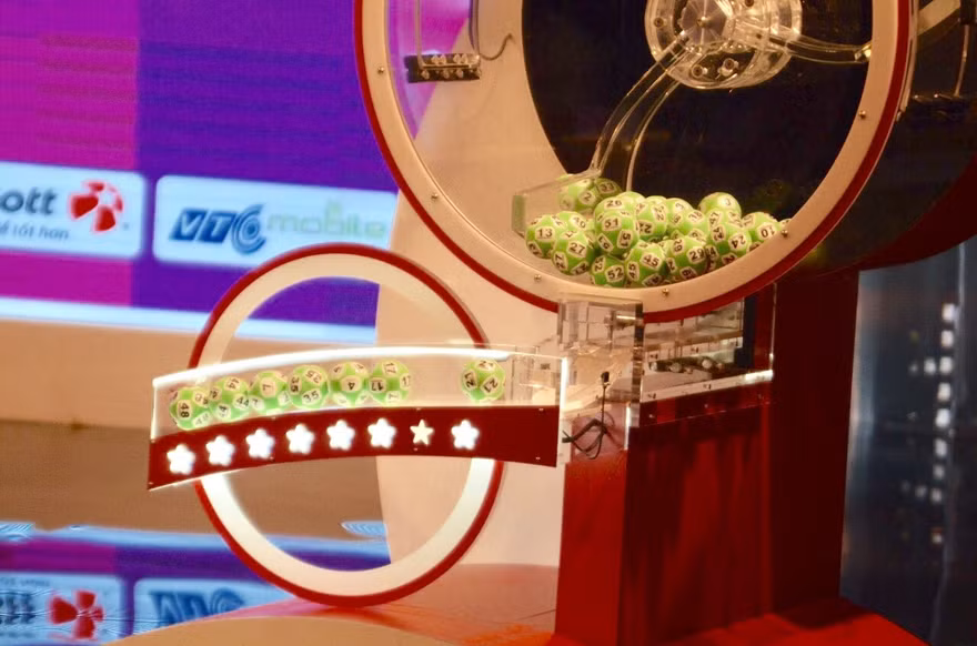 Quả bóng số 7 hay còn gọi là số đặc biệt dùng để xác định giải Jackpot 2