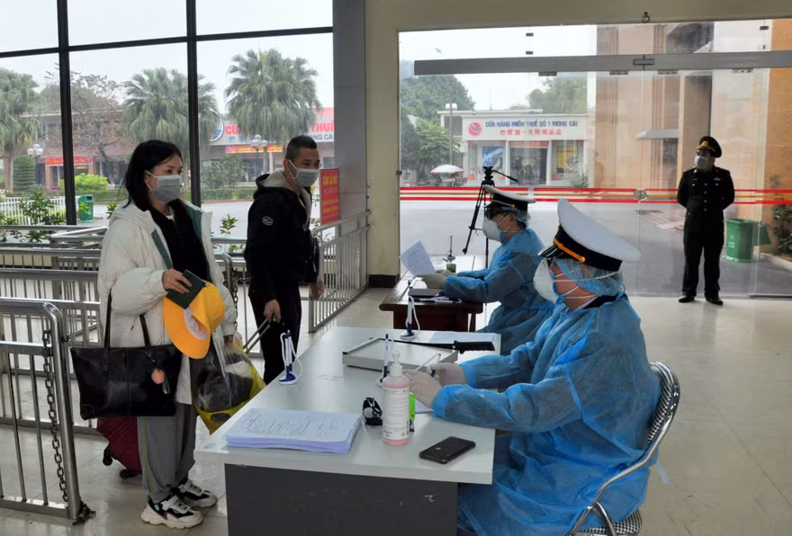 Thành phố Móng Cái căng mình giữa 'điểm nóng' virus corona
