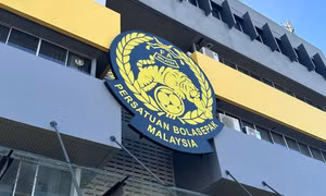 Ban chấp hành Liên đoàn bóng đá Malaysia đồng loạt từ chức.