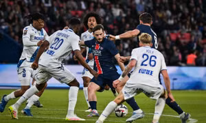Auxerre vs PSG.