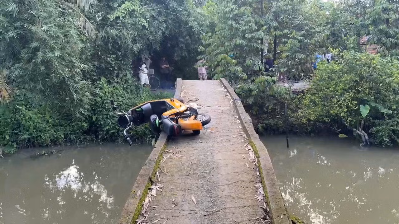 z7935981074560-01bb887422844bfab664d5442e59b93e.jpg