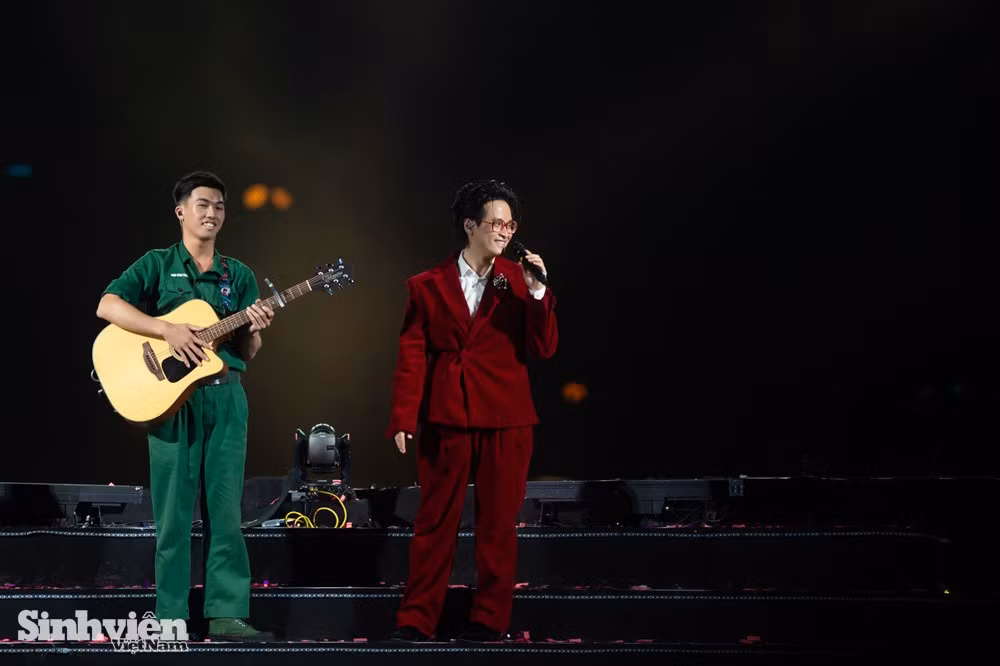 ha-anh-tuan-tai-concert-sao-nhap-ngu-6.jpg