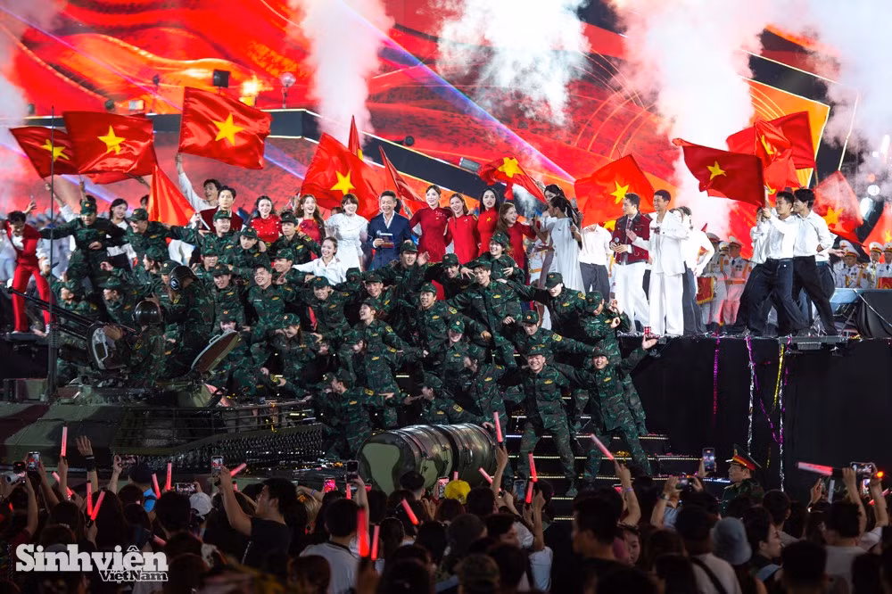 ha-anh-tuan-tai-concert-sao-nhap-ngu-18.jpg