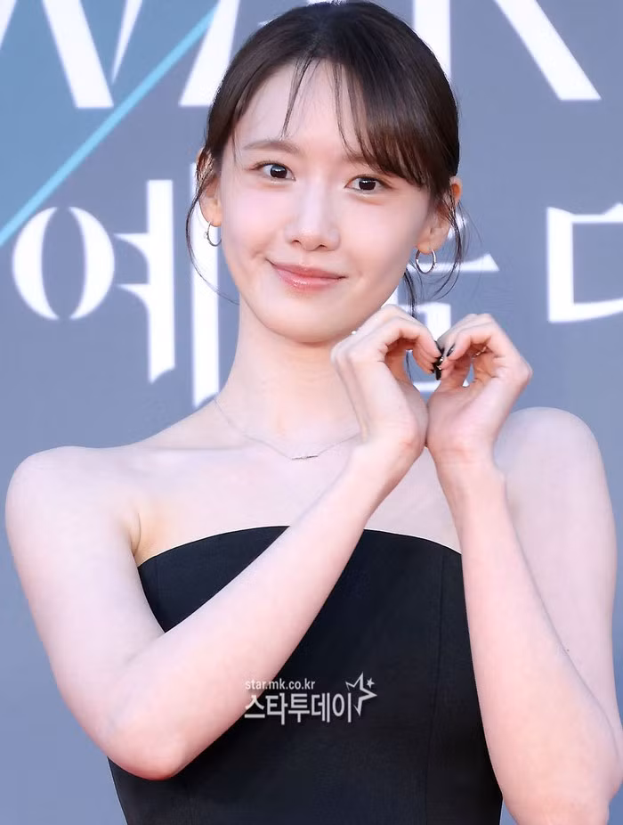 yoonna-1.jpg