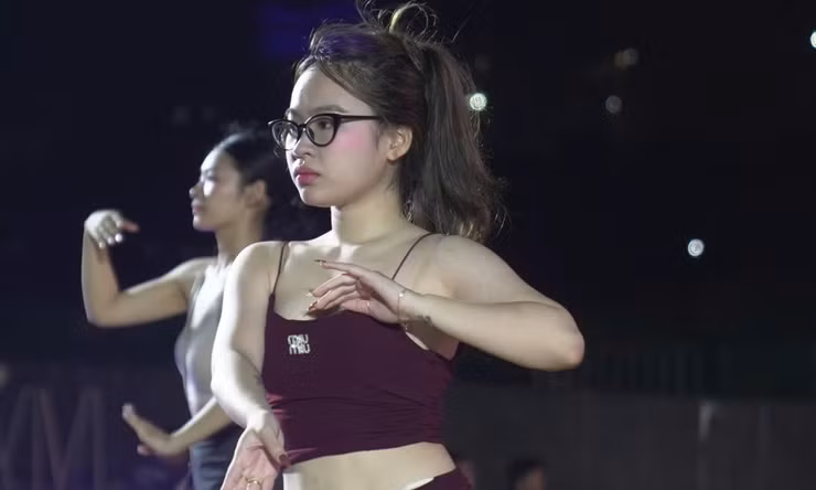 Chạy nước rút để concert Thanh xuân thật bùng nổ