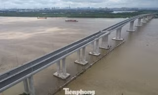Hình ảnh cầu lớn nhất trên tuyến Vành đai 3 TPHCM trước ngày thông xe