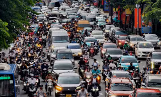 Cửa ngõ Tân Sơn Nhất ùn ứ trước kỳ nghỉ lễ Quốc khánh
