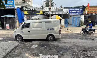 Đường 'đau khổ' vừa đi vừa sợ ở TPHCM