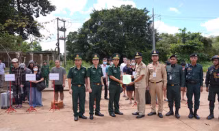 Tiếp nhận 15 công dân Việt Nam do Campuchia trao trả