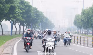 Chuyên gia nói gì về hiện tượng sương mù dày đặc ở TPHCM?