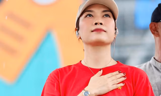 Nghệ sĩ ủng hộ miền Trung