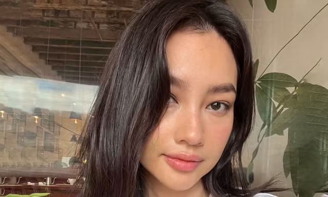 Trúc Diễm loạng choạng, gặp sự cố khi casting trực tiếp Victoria's Secret