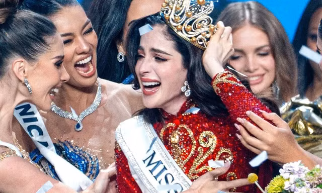 Nữ tỷ phú giàu nhất thế giới muốn mua Hoa hậu Hoàn vũ