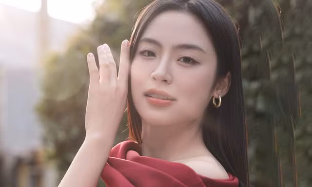 Á hậu Vân Nhi: 'Tôi biến mất một tháng, ngất xỉu giữa rừng'