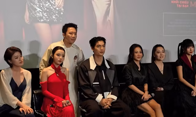 Đạo diễn Trấn Thành nói gì về dàn diễn viên phim Thỏ Ơi!! tại buổi ra mắt?