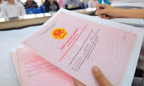 Nguyên Chủ tịch huyện cấp sổ đỏ chồng lấn hàng nghìn mét vuông của 2 hộ dân