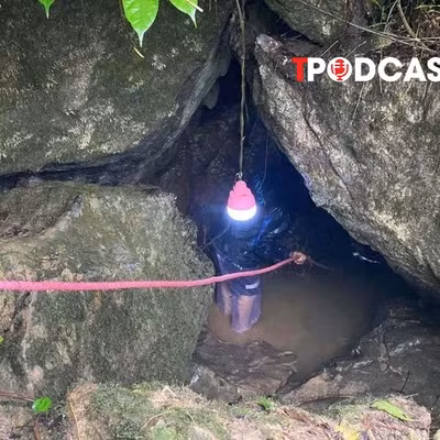 NÓNG 16/9: Vào hang chơi đúng lúc mưa lớn, 3 người bị mắc kẹt nhiều ngày