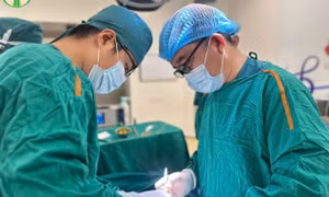 Liên tiếp 3 trẻ mất tinh hoàn, bác sĩ cảnh báo khẩn