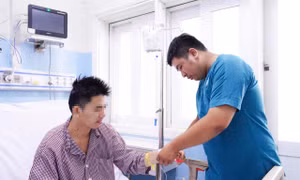Nhân viên văn phòng bất ngờ ngừng tim khi đang chơi cầu lông