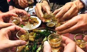 Những sai lầm tai hại khi giải rượu ngày Tết