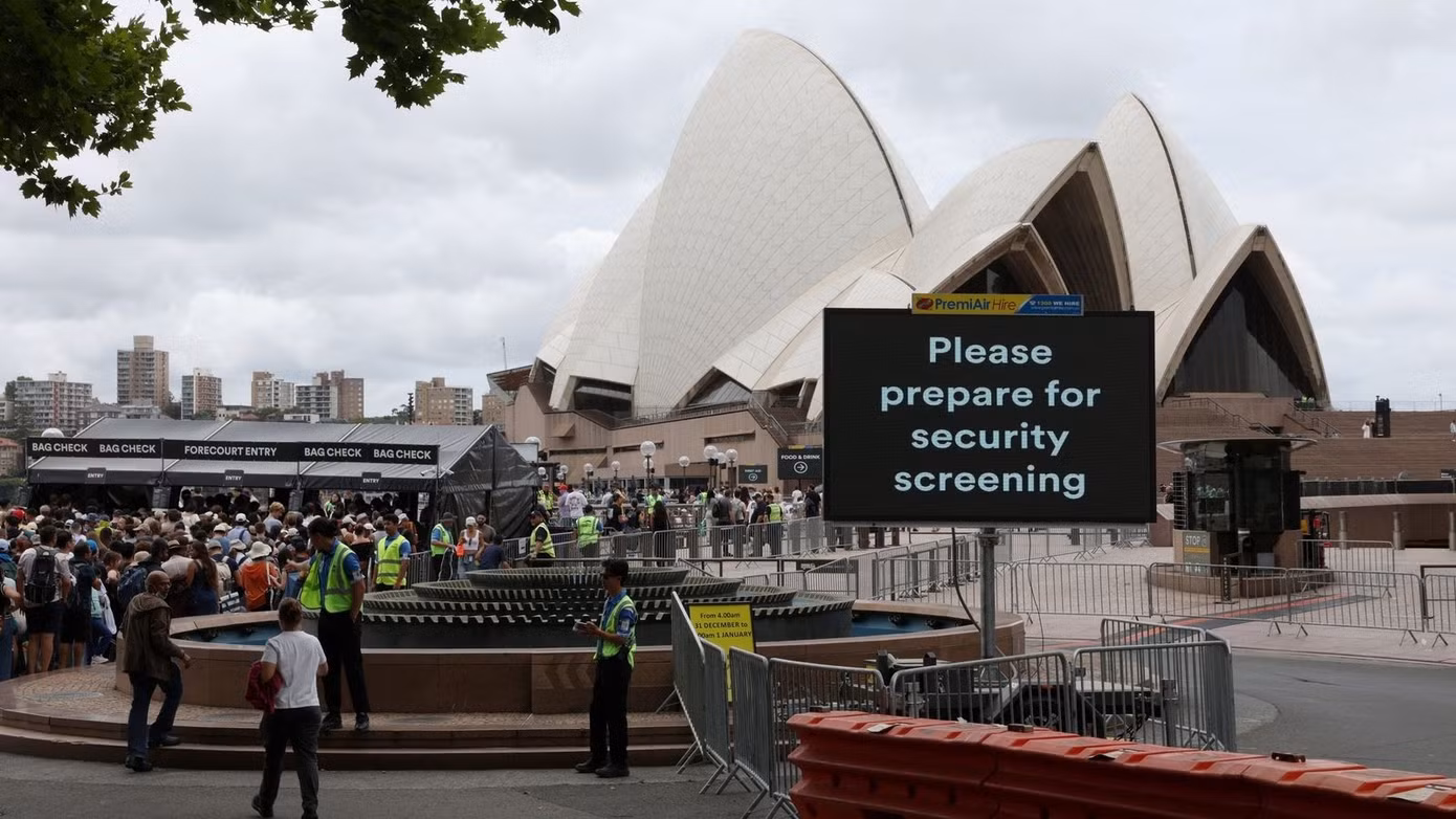 skynews-syndey-opera-house-71228.jpg
