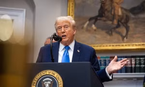 Tổng thống Mỹ Donald Trump thay đổi quan điểm '180 độ' về Nga - Ukraine
