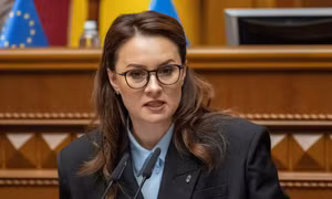 Tổng thống Ukraine Zelensky miễn nhiệm thủ tướng, cải tổ chính phủ
