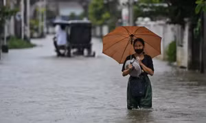 Trung Quốc hủy nhiều chuyến bay, ngừng các hoạt động trước khi đón bão Matmo