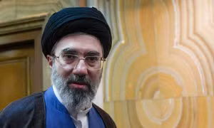 Lãnh tụ Tối cao Iran thoát âm mưu ám sát trong gang tấc