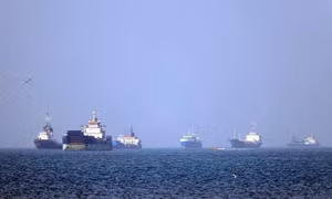 Lần đầu tiên, tàu của công ty Trung Quốc bị tấn công trên eo biển Hormuz