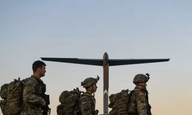 Mỹ có thể điều hàng ngàn lính dù đến Iran