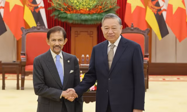Quốc vương Brunei khuyến khích doanh nghiệp Việt Nam mở rộng hợp tác dầu khí
