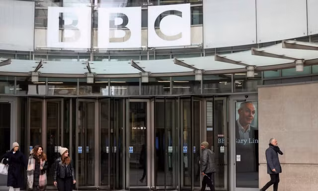 Lãnh đạo BBC từ chức vì cắt ghép phát biểu của Tổng thống Mỹ Trump 