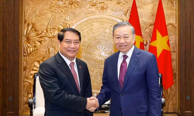 Hà Nội - Vientiane là đầu tàu tiên phong về hợp tác địa phương