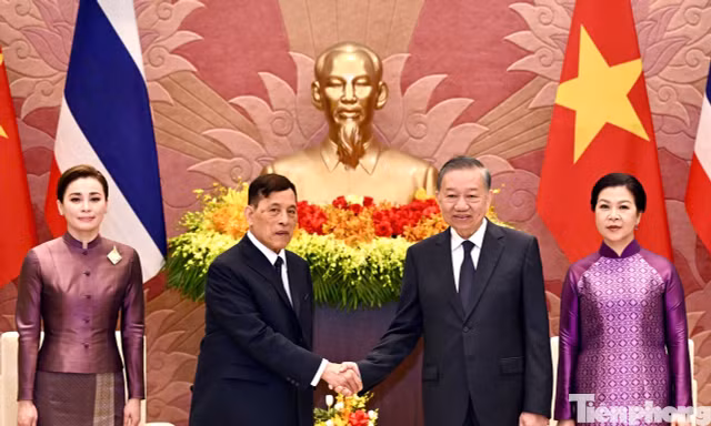 Nhà vua Thái Lan quan tâm, ủng hộ thắt chặt tình cảm Việt Nam - Thái Lan 
