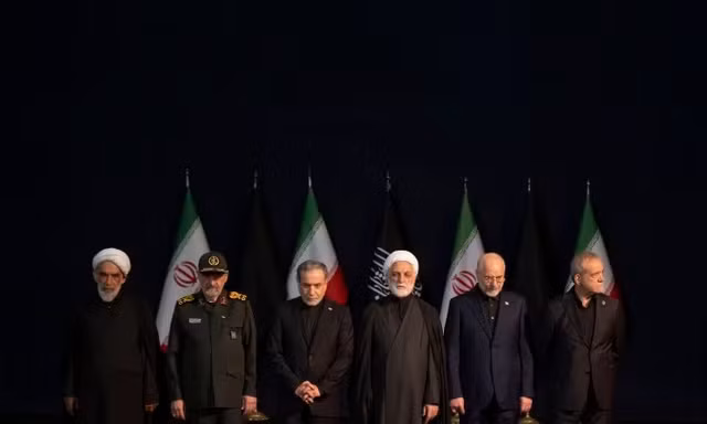 Nội bộ Iran lục đục, phe cứng rắn cảnh báo ‘đảo chính mềm’