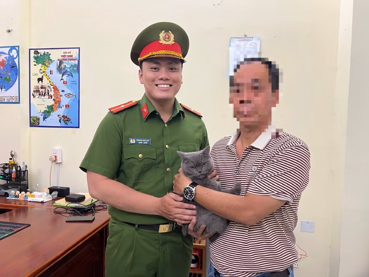 trao-tra-thu-cung-cho-chu-vu-o-phu-dinh.jpg