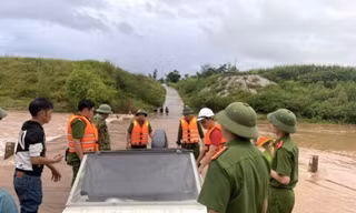 Lạng Sơn huy động lực lượng tìm kiếm các nạn nhân. 