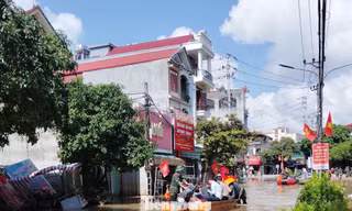 Lũ gây lụt nhiều địa phương ở Chi Lăng.