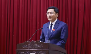 Ông Hoàng Nghĩa Hiếu tái đắc cử Chủ tịch Hội đồng nhân dân tỉnh Nghệ An