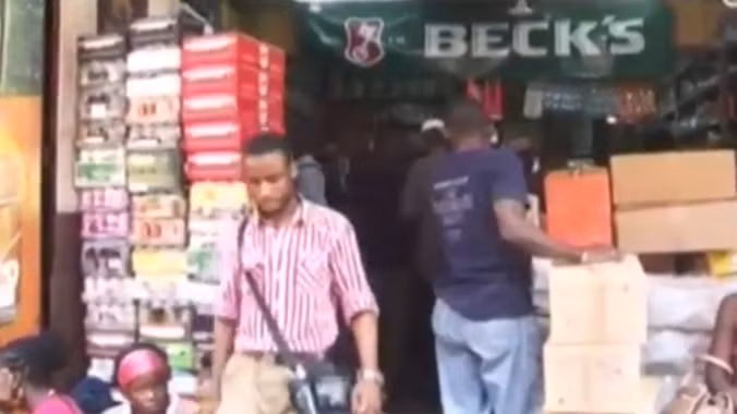 Đại dịch Ebola đe dọa kinh tế toàn cầu