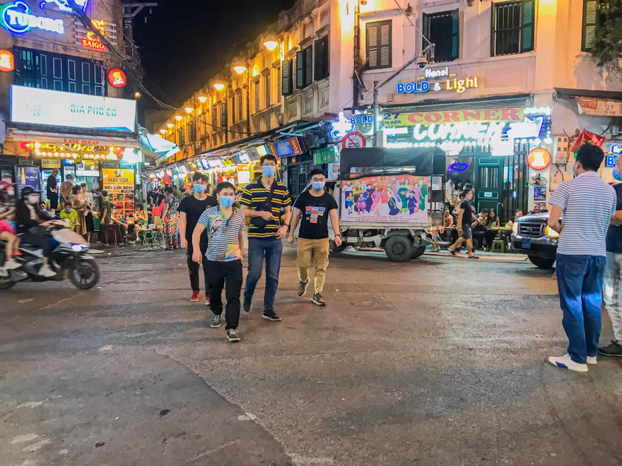 "Phố Tây" Tạ Hiện không quá đông đúc dịp nghỉ lễ