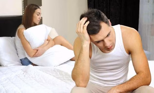 Cách tốt nhất khi “súng yếu” là vác đến tìm bác sĩ. Ảnh minh họa.