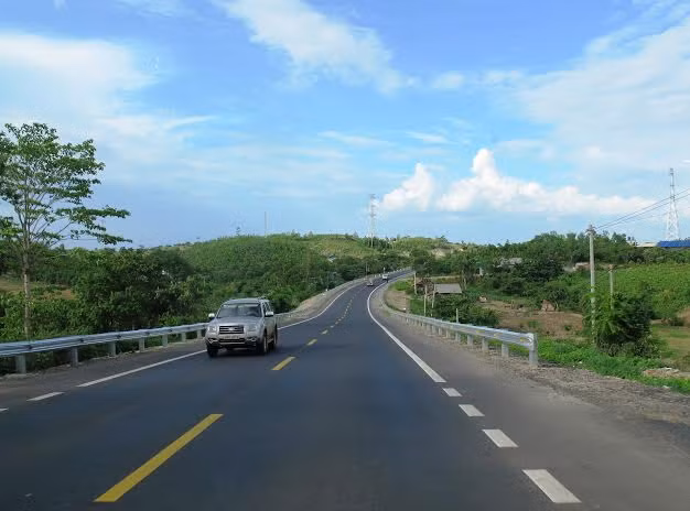 Đường HCM qua Tây Nguyên vừa hoàn thành