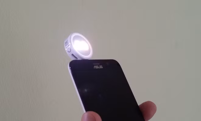 Asus trang bị bộ phụ kiện thú vị cho ZenFone 2