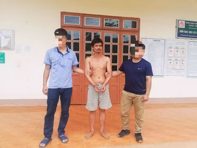Đối tượng Niên tại cơ quan công an.