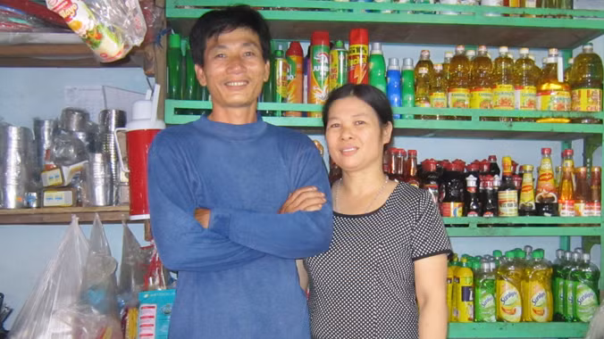 Vợ chồng anh Sự chị Thái