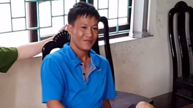 Bắt giam người mua bài bịp có chất phóng xạ