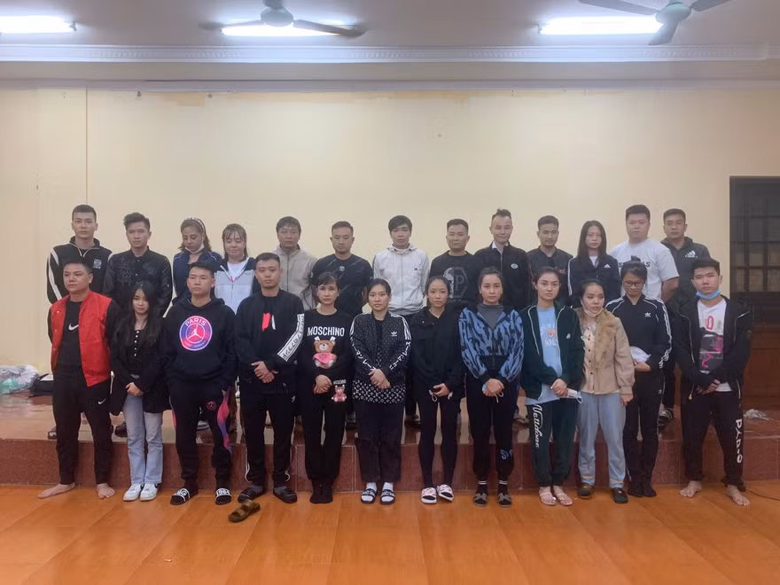 Các đối tượng trong đường dây bị tạm giữ.