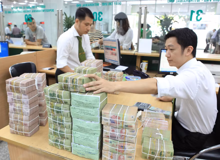 Nên mua và nắm giữ những cổ phiếu ngân hàng nào? 